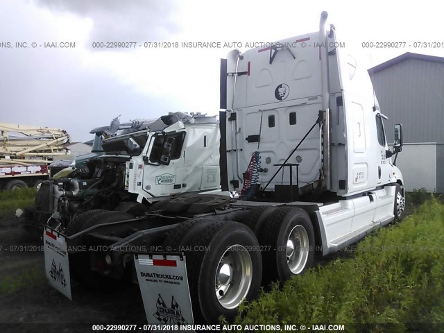 1FUJGLDR1BLAV7346 - 2011 FREIGHTLINER CASCADIA 125  WHITE photo 4