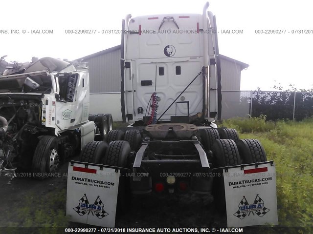 1FUJGLDR1BLAV7346 - 2011 FREIGHTLINER CASCADIA 125  WHITE photo 8