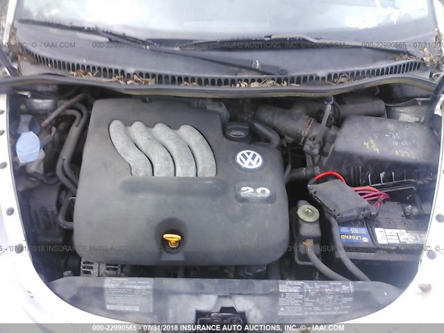 3VWBC21C2YM438867 - 2000 VOLKSWAGEN NEW BEETLE GL 银色 照片 10