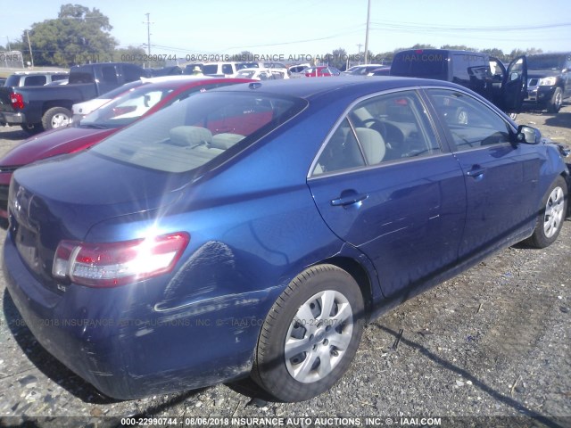 4T1BF3EK4BU765125 - 2011 TOYOTA CAMRY SE/LE/XLE ლურჯი ფოტო 4