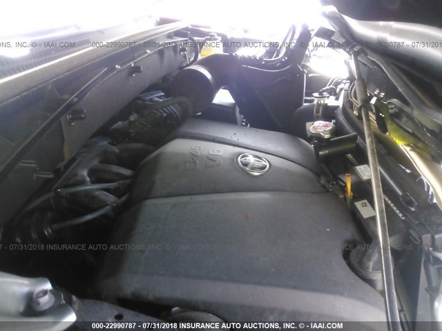 5TDBZRFH1HS472605 - 2017 TOYOTA HIGHLANDER LE/LE PLUS SILVER photo 10