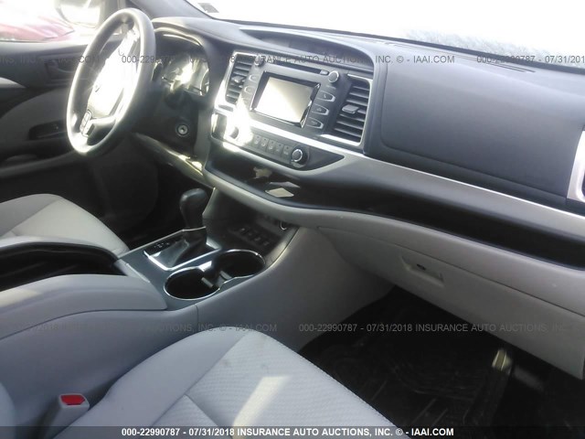 5TDBZRFH1HS472605 - 2017 TOYOTA HIGHLANDER LE/LE PLUS SILVER photo 5