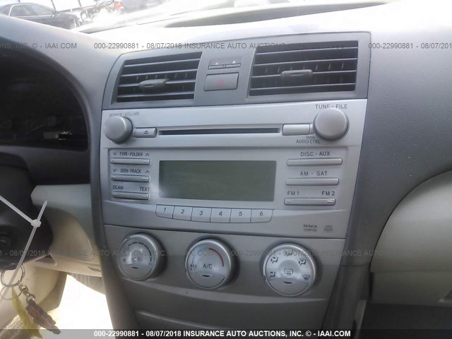 4T1BF3EK8AU506880 - 2010 TOYOTA CAMRY SE/LE/XLE თეთრი ფოტო 6