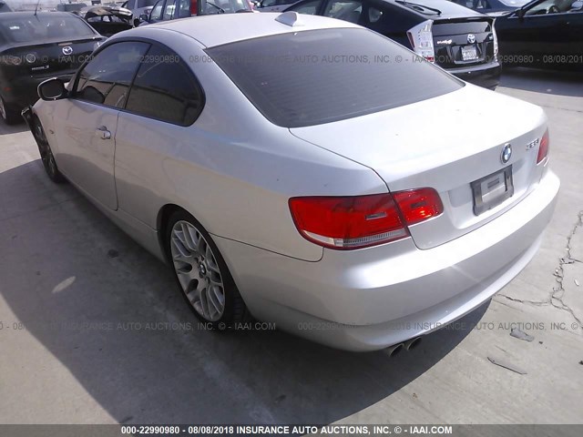 WBAWV1C51AP124017 - 2010 BMW 328 I SULEV SILVER photo 3