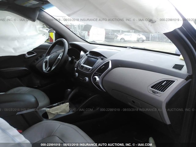 KM8JUCAC5DU710699 - 2013 HYUNDAI TUCSON GLS/LIMITED 黑色 照片 5