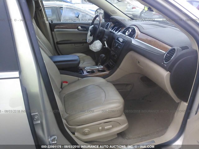 5GAER23D49J186009 - 2009 BUICK ENCLAVE CXL TAN photo 5