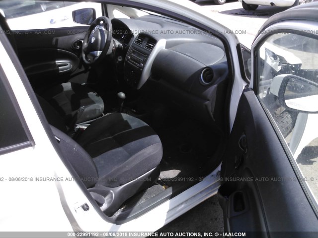 3N1CE2CP7FL388006 - 2015 NISSAN VERSA NOTE S/S PLUS/SV/SL/SR WHITE photo 5