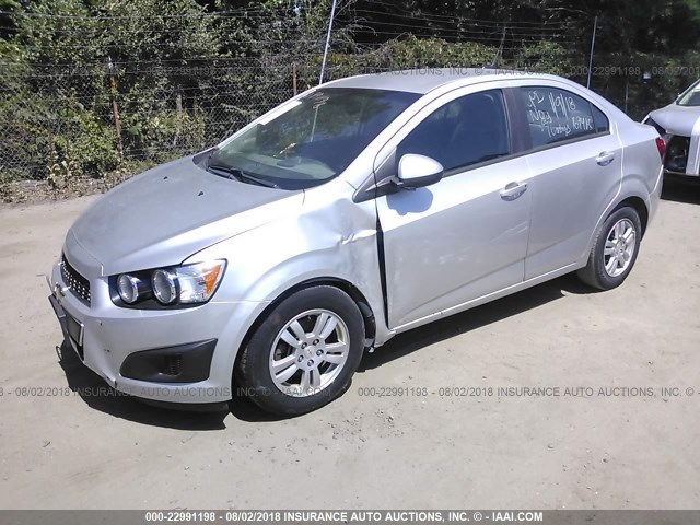 1G1JA5SH7C4113306 - 2012 CHEVROLET SONIC LS 银色 照片 2
