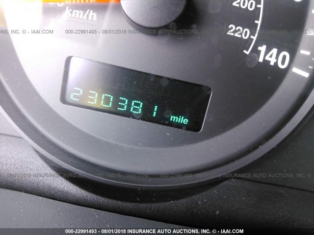 1J4HR48NX5C517130 - 2005 JEEP GRAND CHEROKEE LAREDO/COLUMBIA/FREEDOM 绿色 照片 7