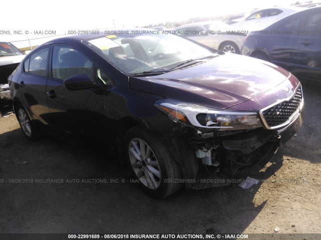 3KPFL4A70HE144543 - 2017 KIA FORTE LX/S MAROON photo 1