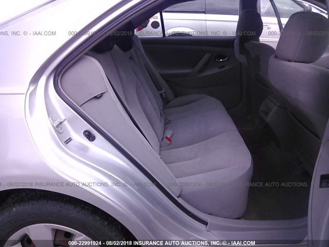 4T1BE46K28U247563 - 2008 TOYOTA CAMRY CE/LE/XLE/SE SILVER photo 8