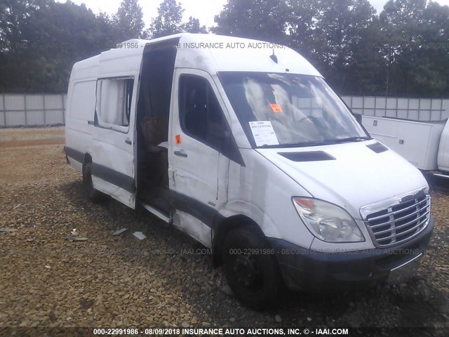 WDYPF445395366422 - 2009 FREIGHTLINER SPRINTER 3500 WHITE photo 1