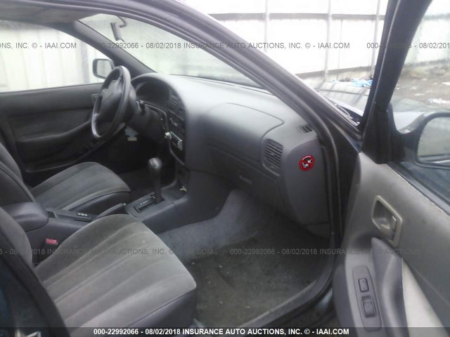 4T1BG12K8TU763577 - 1996 TOYOTA CAMRY DX/LE/XLE მწვანე ფოტო 5