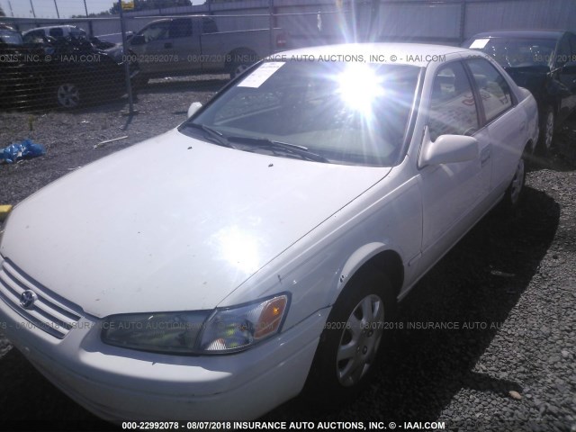 4T1BG22K3XU562553 - 1999 TOYOTA CAMRY CE/LE/XLE WHITE photo 2