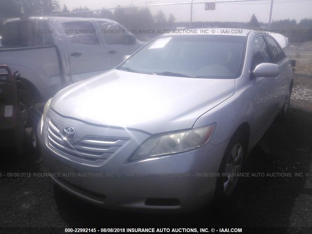 4T1BE46K37U676063 - 2007 TOYOTA CAMRY NEW GENERAT CE/LE/XLE/SE SILVER photo 2