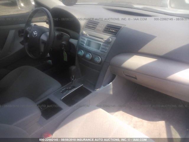 4T1BE46K37U676063 - 2007 TOYOTA CAMRY NEW GENERAT CE/LE/XLE/SE SILVER photo 5