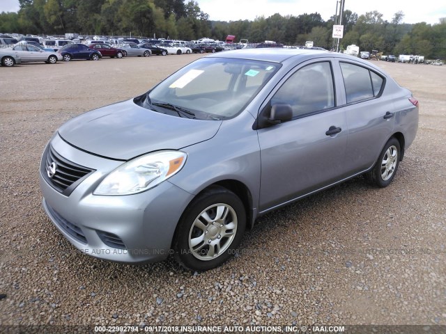 3N1CN7AP2CL918622 - 2012 NISSAN VERSA S/SV/SL GRAY photo 2