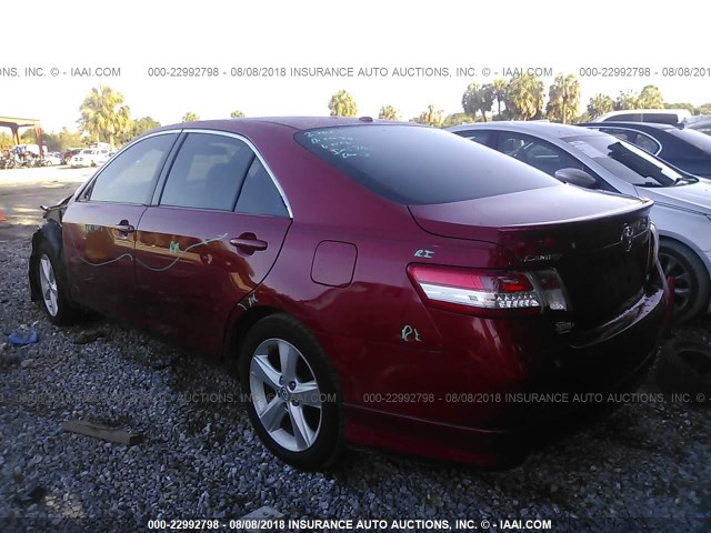 4T1BF3EK1BU178882 - 2011 TOYOTA CAMRY SE/LE/XLE BURGUNDY photo 3