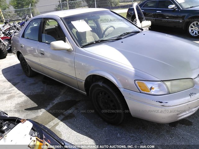 4T1BG22K4WU856686 - 1998 TOYOTA CAMRY CE/LE/XLE 棕色 照片 1