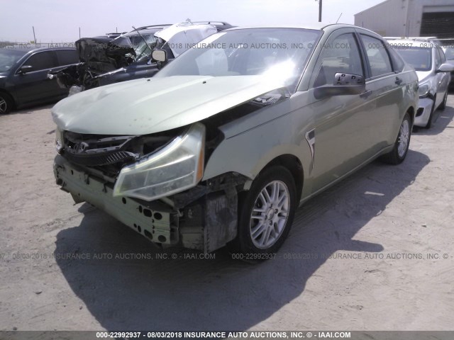 1FAHP35N98W184681 - 2008 FORD FOCUS SE/SEL/SES GREEN photo 2