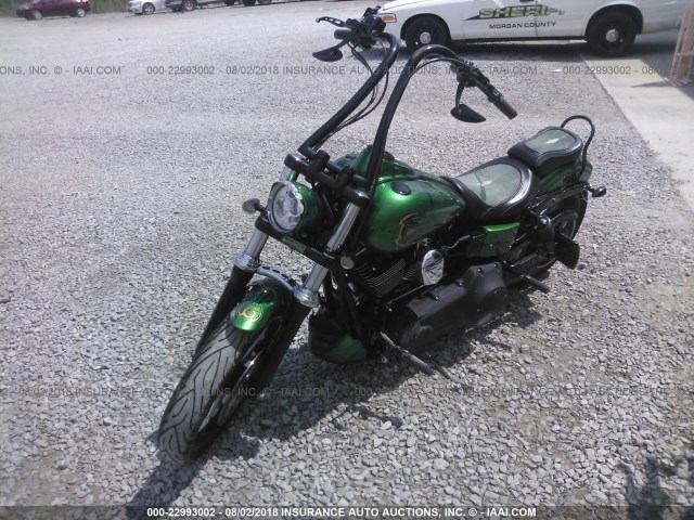 1HD1GX41XBC315237 - 2011 HARLEY-DAVIDSON FXDB GREEN photo 2