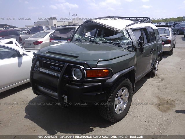 JTEZU4BF0AK009318 - 2010 TOYOTA FJ CRUISER GREEN photo 2