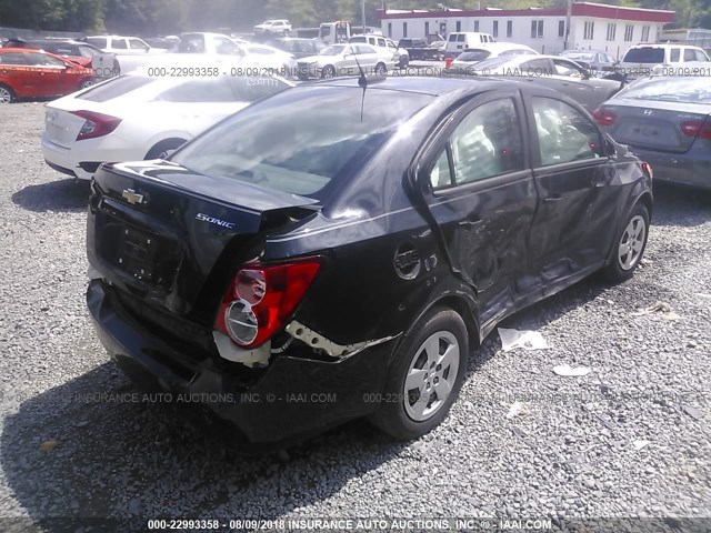 1G1JB5SH7F4155430 - 2015 CHEVROLET SONIC LS BLACK photo 4