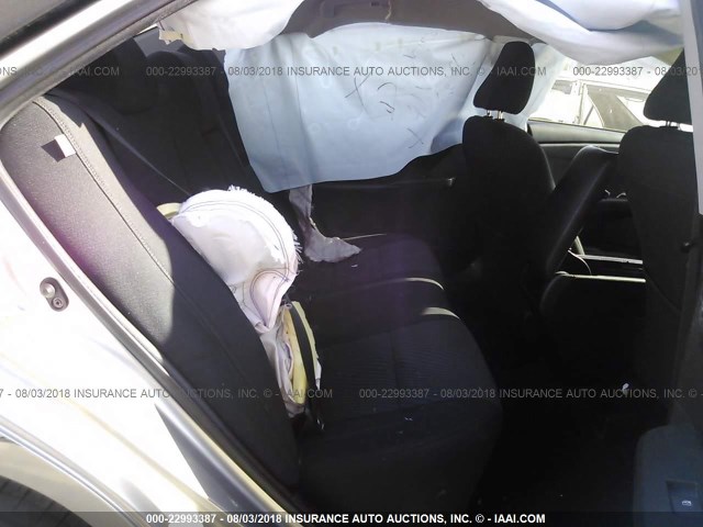 4T1BF1FK7HU409554 - 2017 TOYOTA CAMRY LE/XLE/SE/XSE SILVER photo 8