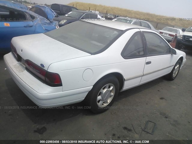 1FAPP624XPH201080 - 1993 FORD THUNDERBIRD LX WHITE photo 4