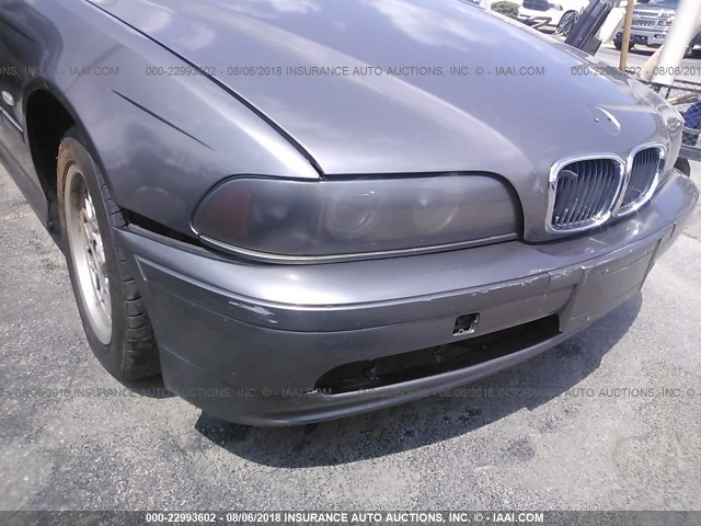 WBADT43472GY97209 - 2002 BMW 525 I AUTOMATIC 灰色 照片 6