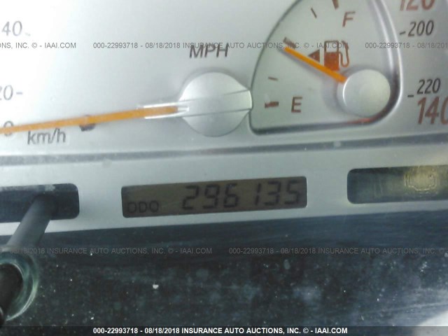 4T1BF30K42U504052 - 2002 TOYOTA CAMRY LE/XLE/SE 白色 照片 7