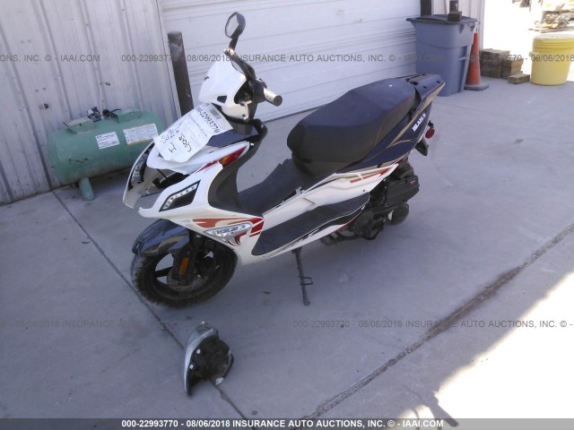 L5YTCKAL3J1130223 - 2018 WOLF ISLAND MOPED  WHITE photo 2