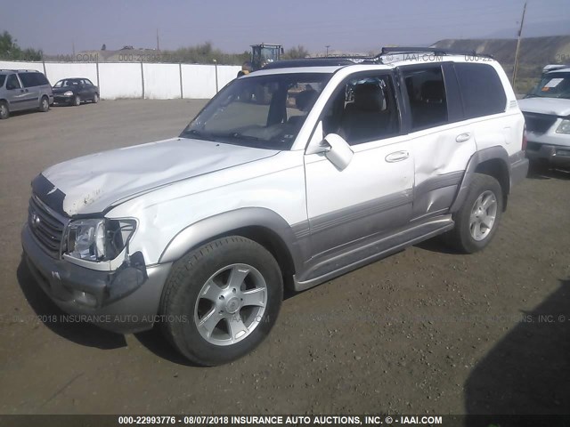 JTEHT05J842057029 - 2004 TOYOTA LAND CRUISER  WHITE photo 2