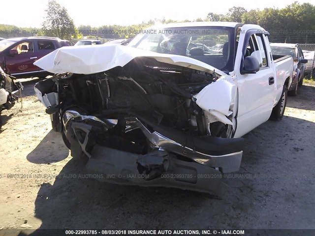 1GCEC19XX5Z208635 - 2005 CHEVROLET SILVERADO C1500 WHITE photo 6