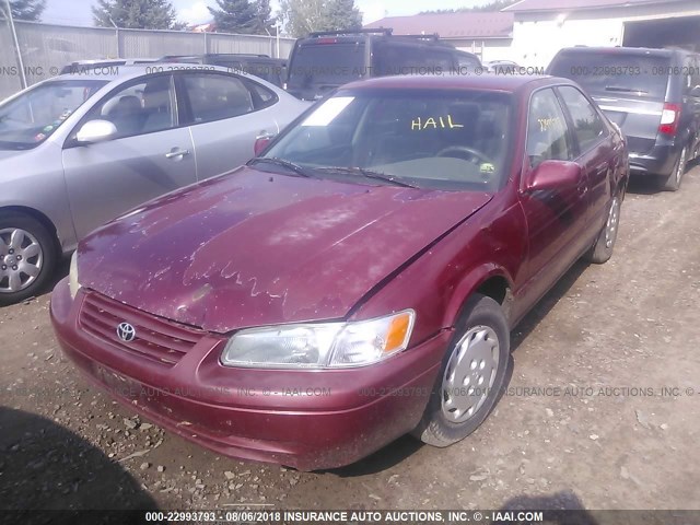 JT2BG22K4W0136292 - 1998 TOYOTA CAMRY CE/LE/XLE წითელი ფოტო 2