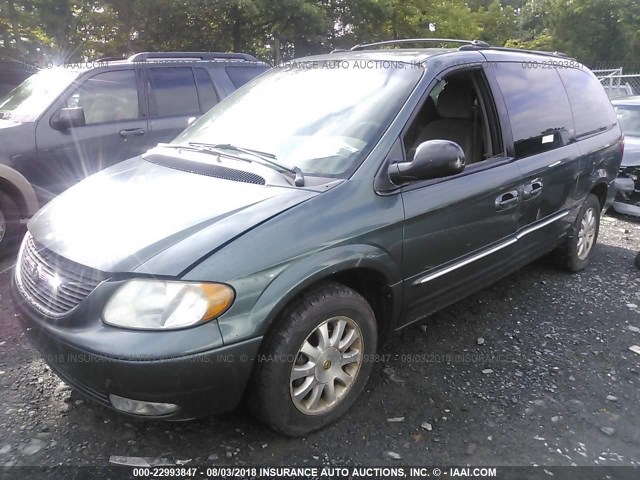 2C4GP54LX2R686150 - 2002 CHRYSLER TOWN & COUNTRY LXI GREEN photo 2