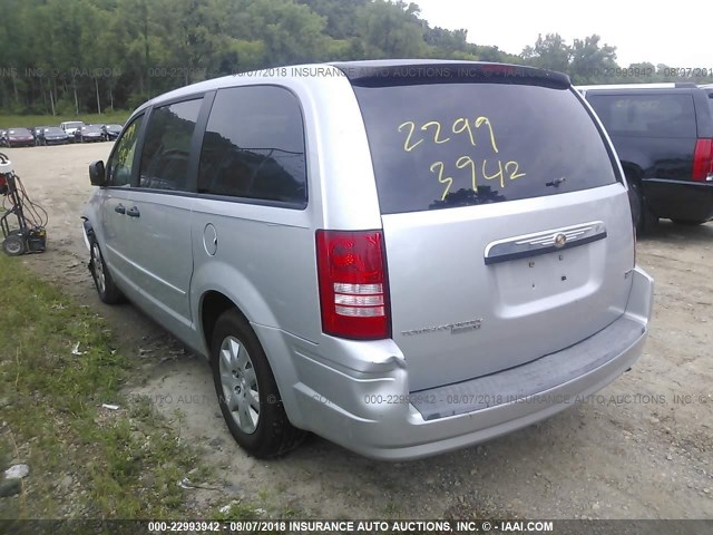 2A8HR44H18R607468 - 2008 CHRYSLER TOWN & COUNTRY LX SILVER photo 3
