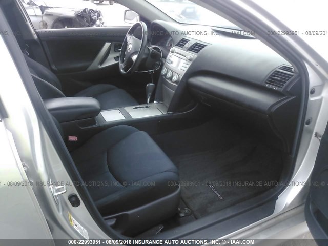 4T1BE46K79U844743 - 2009 TOYOTA CAMRY SE/LE/XLE 银色 照片 5