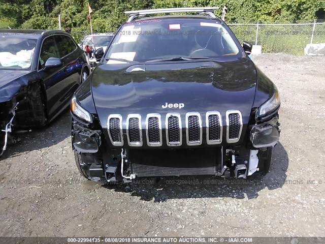 1C4PJMCS3GW262554 - 2016 JEEP CHEROKEE LATITUDE BLACK photo 6