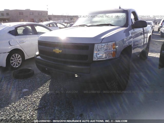 1GCEC14XX7Z636859 - 2007 CHEVROLET SILVERADO C1500 CLASSIC GOLD photo 2