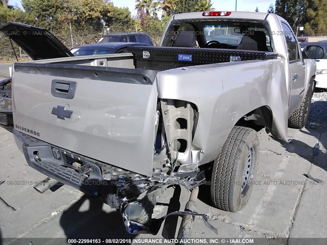 1GCEC14XX7Z636859 - 2007 CHEVROLET SILVERADO C1500 CLASSIC GOLD photo 4