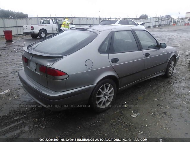 YS3DF58K027012770 - 2002 SAAB 9-3 SE GRAY photo 4