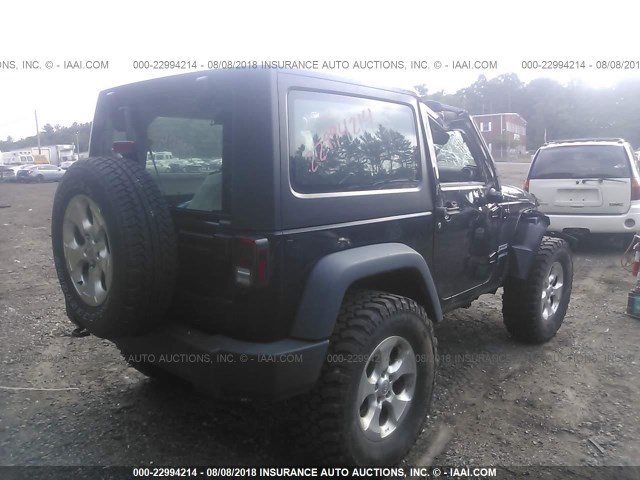 1C4AJWAG0FL565761 - 2015 JEEP WRANGLER SPORT 黑色 照片 4