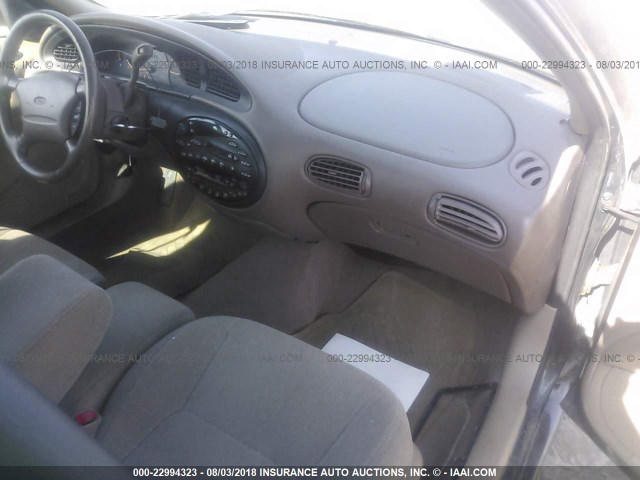 1FAFP58S5WG277919 - 1998 FORD TAURUS SE COMFORT GRAY photo 5