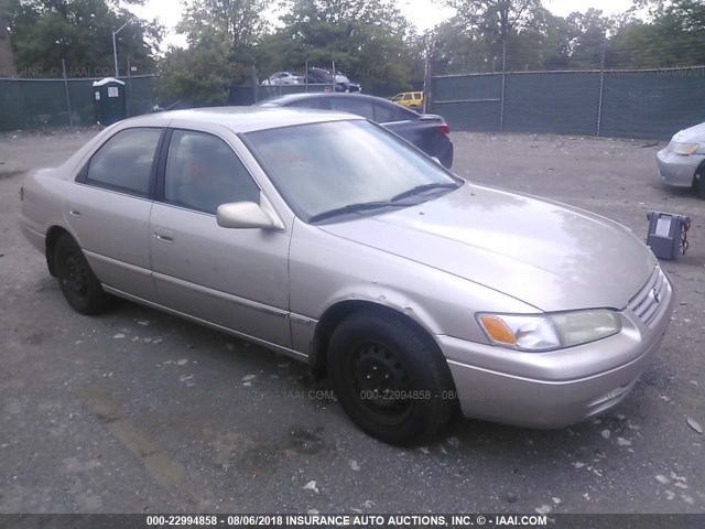 4T1BG28K7XU581839 - 1999 TOYOTA CAMRY CE/LE/XLE 棕色 照片 1