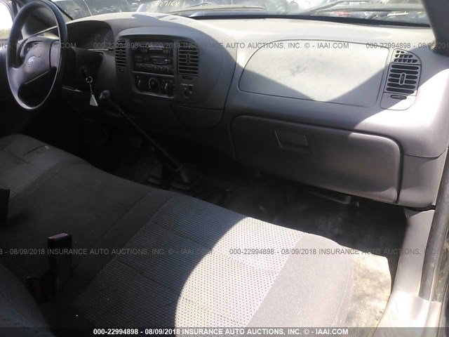 2FTRF18273CB07660 - 2003 FORD F150 Qara foto 5