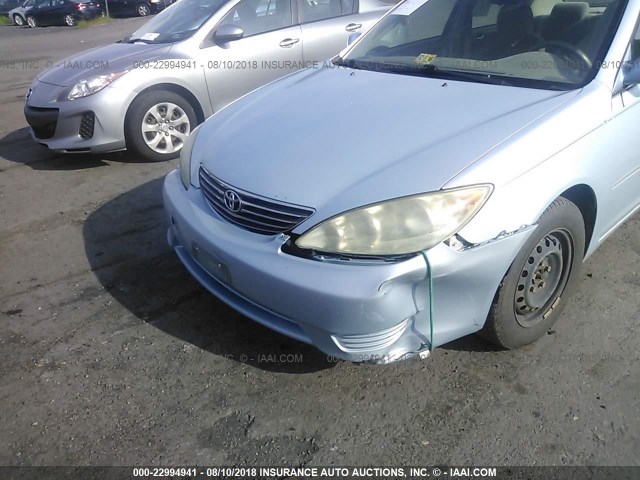 4T1BE32K15U557117 - 2005 TOYOTA CAMRY LE/XLE/SE 浅蓝色 照片 6