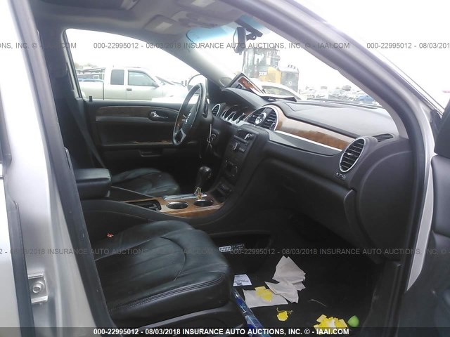 5GAKVBED9BJ337086 - 2011 BUICK ENCLAVE CXL 银色 照片 5