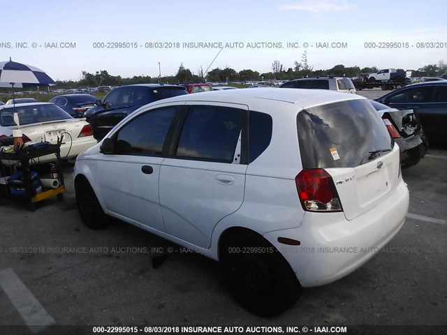 KL1TD62685B477039 - 2005 CHEVROLET AVEO LS WHITE photo 3