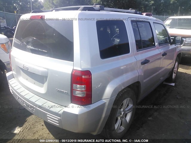 1J8FF48W38D765726 - 2008 JEEP PATRIOT LIMITED SILVER photo 4